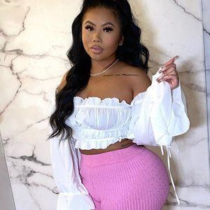 Sexy Off Shoulder Pleated Long Sleeve Crop Top